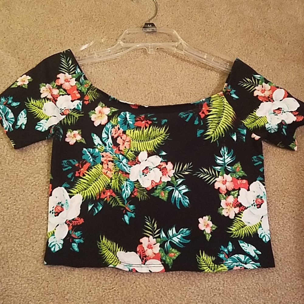 Floral crop top👑